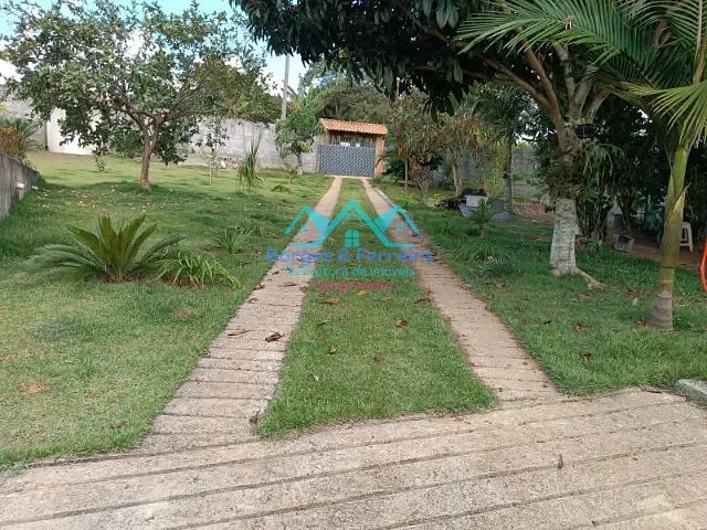 Chácara com 1500m² 2 quartos e 2 banheiros, à venda, no bairro Carafá em Votorantim