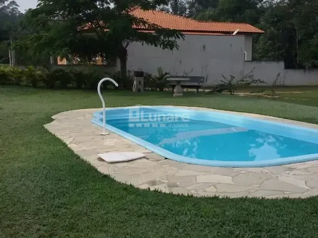 Chácara com 5000m² 4 quartos e 2 banheiros, à venda, no bairro Chácaras Rurais de Guararema em Jacareí