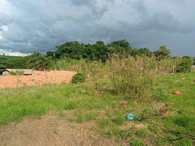 Chácara com 1000m², à venda, no bairro Saída para Warta em Cambé