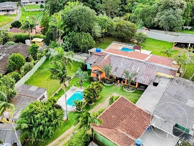 Chácara com 1700m² 3 quartos e 2 banheiros, à venda ou para alugar, no bairro Loteamento Parque Sao Paulo em Embu-Guaçu
