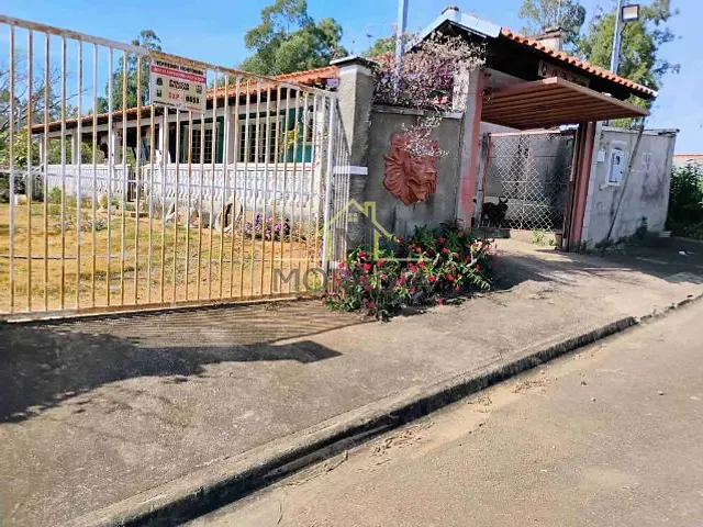 Chácara com 675m² 1 quarto e 2 banheiros, à venda, no bairro Zona Rural em Guaxupé