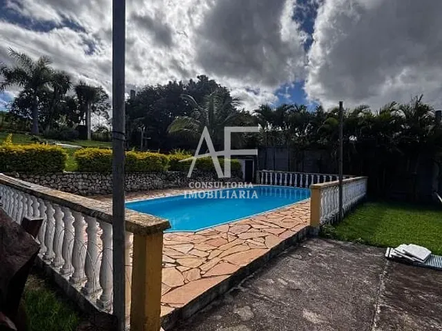 Chácara com 28000m² 4 quartos e 5 banheiros, à venda, no bairro Piracangaguá em Taubaté