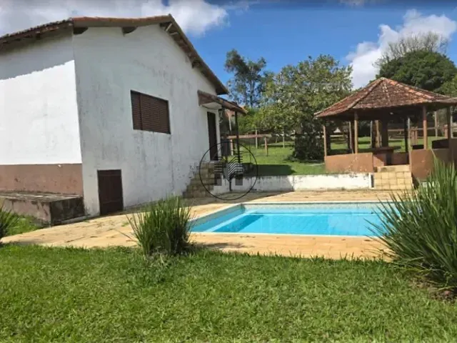 Chácara com 1000m² 2 quartos e 1 banheiro, à venda, no bairro Pingo de Ouro em Guaratinguetá