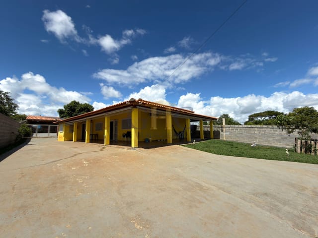 Chácara com 1004m² 4 quartos e 3 banheiros, à venda, no bairro BARRA em Salto de Pirapora