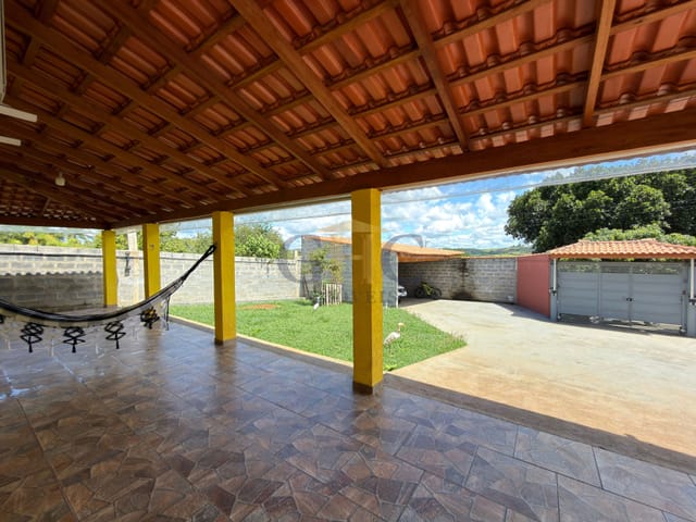 Chácara com 1004m² 4 quartos e 3 banheiros, à venda, no bairro BARRA em Salto de Pirapora