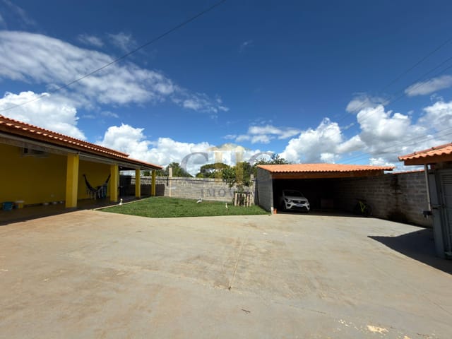 Chácara com 1004m² 4 quartos e 3 banheiros, à venda, no bairro BARRA em Salto de Pirapora