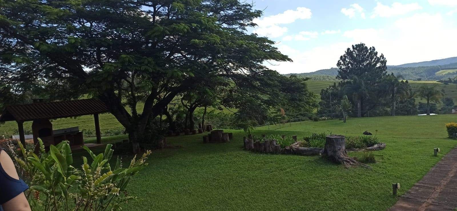 Chácara à venda com 4 quartos, 3285m² - Foto 15