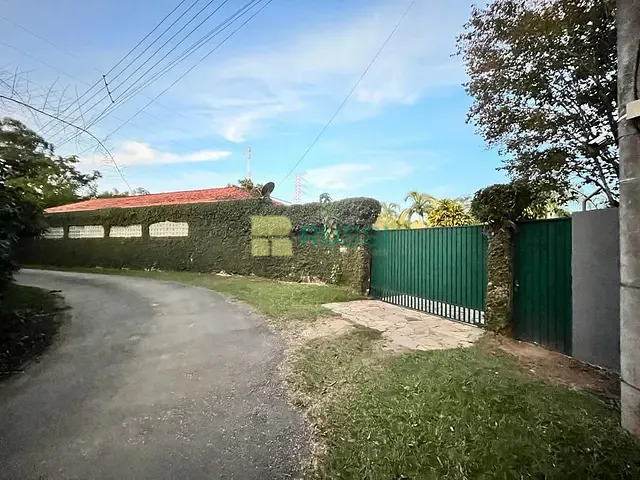 Chácara com 9100m² 5 quartos e 5 banheiros, à venda, no bairro Vila São Geraldo em São José dos Campos
