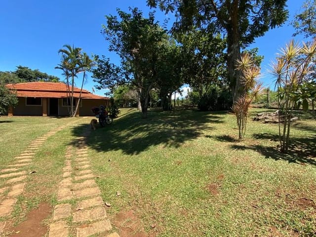 Chácara com 3800m² 5 quartos e 2 banheiros, à venda, no bairro Rodeio em Extrema