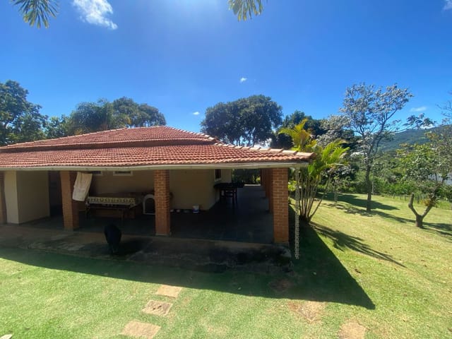 Chácara com 3800m² 5 quartos e 2 banheiros, à venda, no bairro Rodeio em Extrema