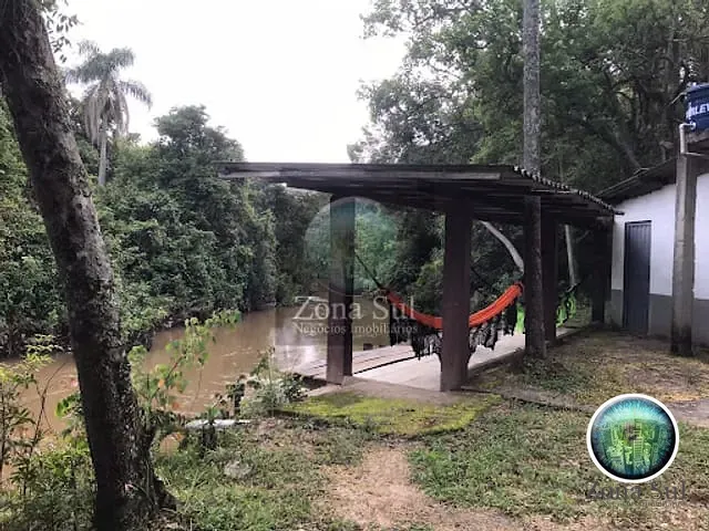 Chácara com 60m² 2 quartos e 1 banheiro, à venda, no bairro Caieiras em Sarapuí