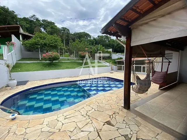 Chácara com 2605m² 3 quartos e 3 banheiros, à venda, no bairro Sete Voltas em Taubaté