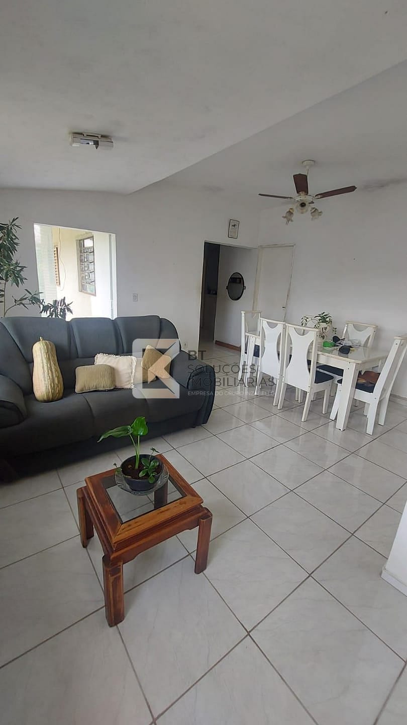 Chácara à venda com 3 quartos, 154m² - Foto 2