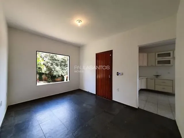 Chácara com 180m² 2 quartos e 2 banheiros, à venda, no bairro Vila Helena em Sorocaba