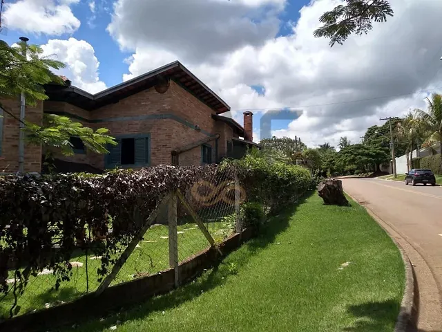 Chácara com 998m² 3 quartos e 4 banheiros, à venda, no bairro Parque Ana Helena em Jaguariúna