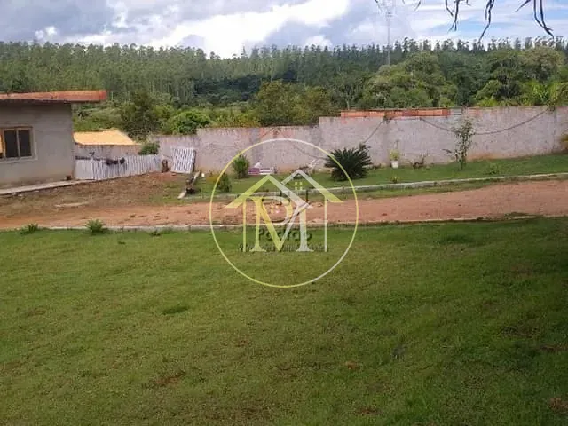 Chácara com 5300m² 3 quartos e 2 banheiros, à venda, no bairro Fazenda Floresta em Alambari