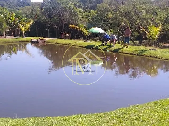 Chácara com 5300m² 3 quartos e 2 banheiros, à venda, no bairro Fazenda Floresta em Alambari