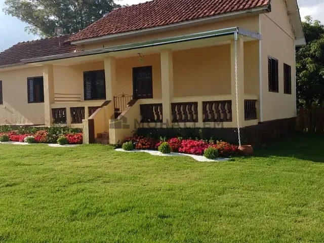 Chácara 4 quartos e 1 banheiro, à venda, no bairro Anhumas em Pedralva