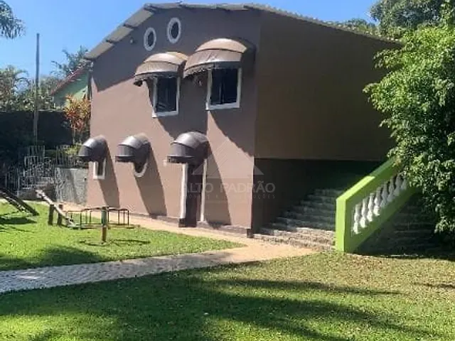 Chácara com 1000m² 13 quartos e 5 banheiros, à venda, no bairro Ipelândia em Suzano