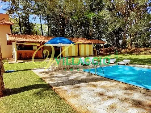 Chácara com 8000m² 3 quartos e 4 banheiros, para alugar, no bairro Condomínio Bella Vitta em Bady Bassitt