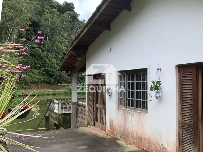Sítio, 4 quartos, 200 m² - Foto 2