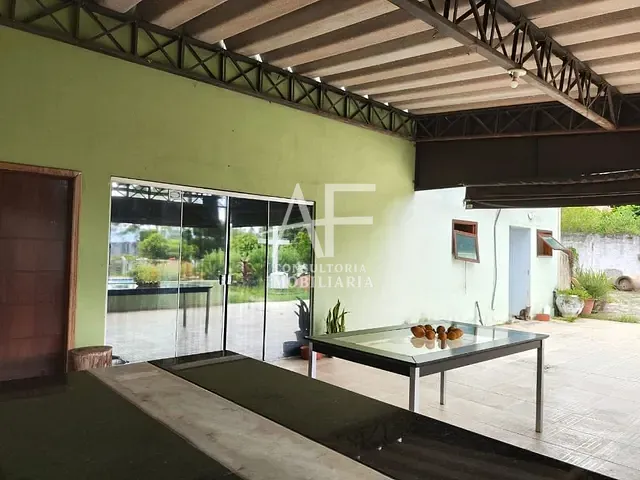 Chácara com 1875m² 4 quartos e 4 banheiros, à venda, no bairro Granjas Rurais Reunidas São Judas Tadeu em Taubaté