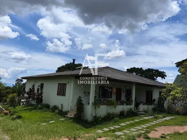 Chácara com 1875m² 4 quartos e 4 banheiros, à venda, no bairro Granjas Rurais Reunidas São Judas Tadeu em Taubaté
