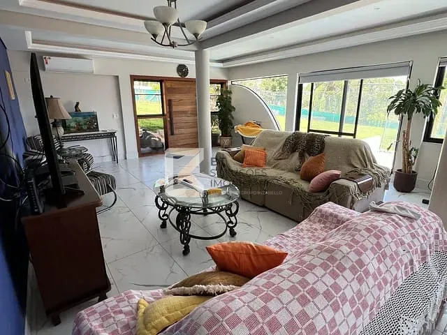 Chácara com 3040m² 3 quartos e 3 banheiros, à venda, no bairro Vale das Laranjeiras em Indaiatuba