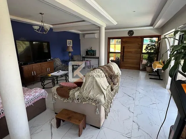 Chácara com 3040m² 3 quartos e 3 banheiros, à venda, no bairro Vale das Laranjeiras em Indaiatuba