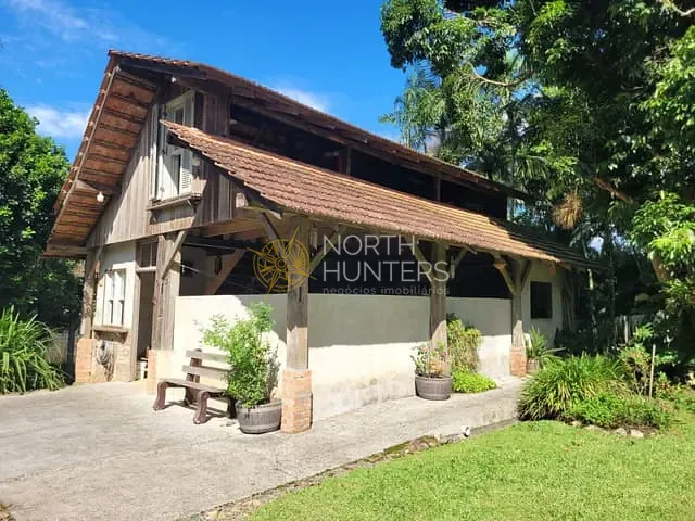 Chácara com 20000m² 4 quartos e 2 banheiros, à venda, no bairro Pirabeiraba (Pirabeiraba) em Joinville