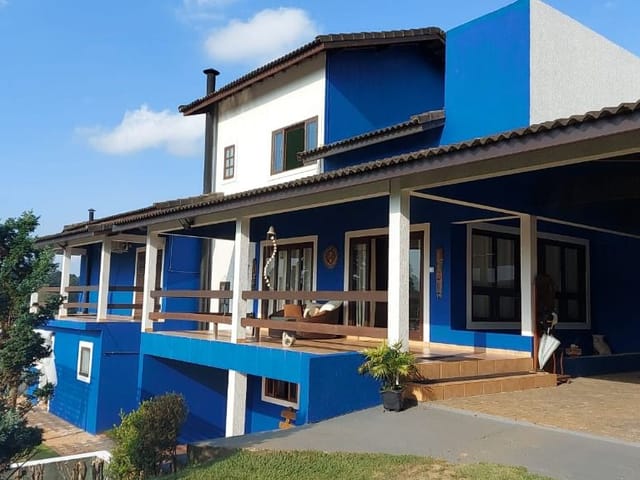 Chácara com 2400m² 5 quartos e 5 banheiros, à venda, no bairro Chácara Remanso (Caucaia do Alto) em Cotia