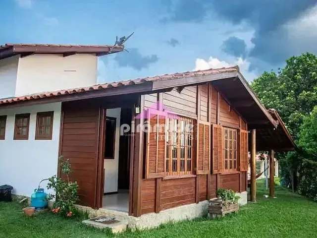 Chácara com 2500m² 2 quartos e 1 banheiro, à venda, no bairro Chácara Recanto Itamarati II em Caçapava