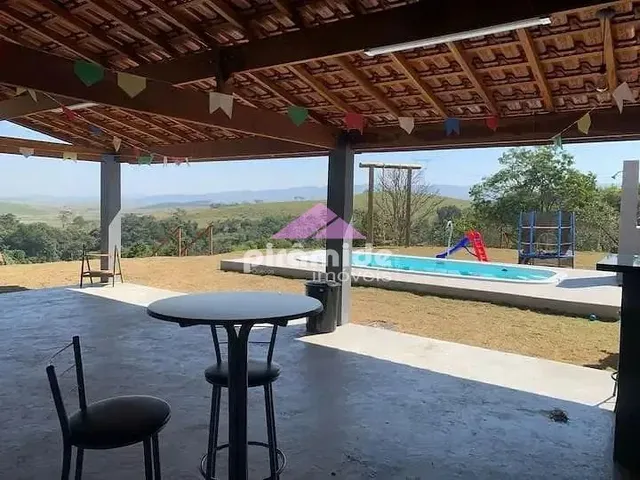 Chácara com 2500m² 2 quartos e 1 banheiro, à venda, no bairro Chácara Recanto Itamarati II em Caçapava
