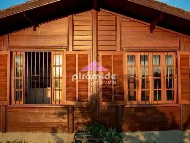 Chácara com 2500m² 2 quartos e 1 banheiro, à venda, no bairro Chácara Recanto Itamarati II em Caçapava