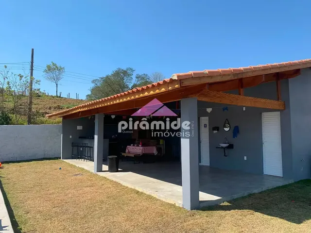 Chácara com 2500m² 2 quartos e 1 banheiro, à venda, no bairro Chácara Recanto Itamarati II em Caçapava