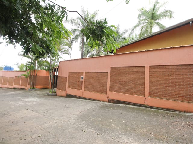 Chácara com 11000m² 5 quartos e 4 banheiros, à venda ou para alugar, no bairro Jardim Cledirna em São João da Boa Vista