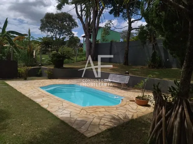 Chácara com 2000m² 2 quartos e 2 banheiros, à venda, no bairro Guamirim em Caçapava
