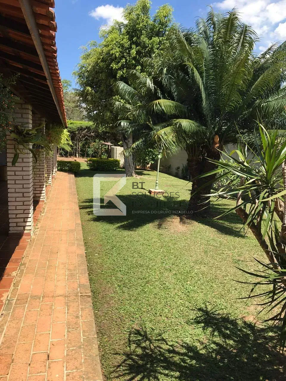 Chácara, 3 quartos, 1010 m² - Foto 1