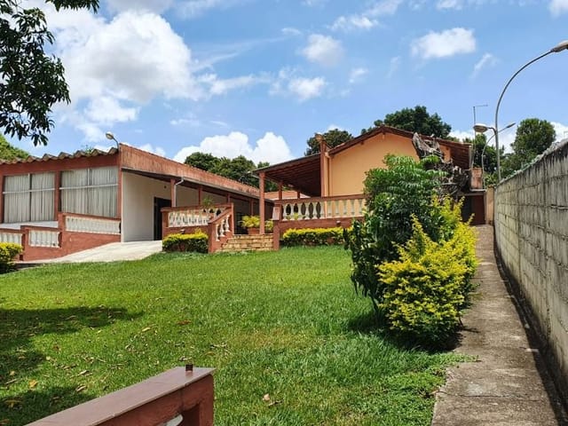 Foto do Chácara - Chácara à venda, 2200 m² por R$ 1.015.000,00 - Jardim S Herminia - São José dos Campos/SP | INDEPENDENCE NEGOCIOS IMOBILIARIOS LTDA