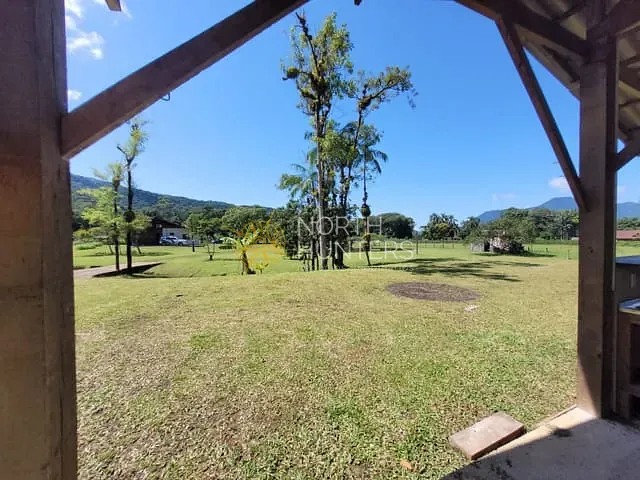 Chácara com 206290m² 3 quartos e 2 banheiros, à venda, no bairro Vila Nova em Joinville