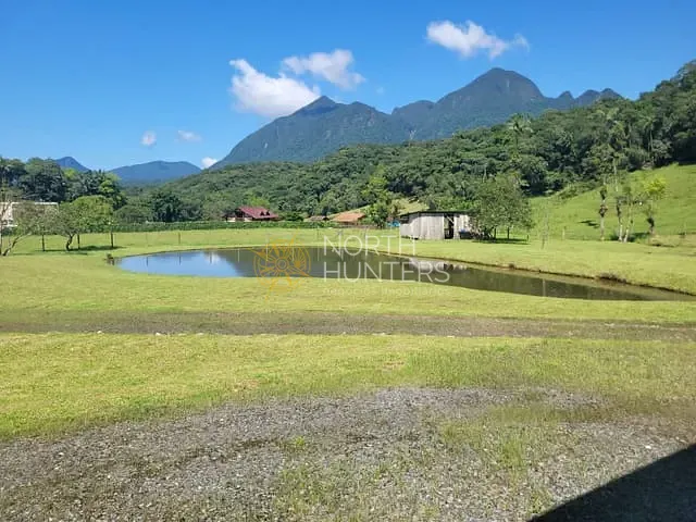 Chácara com 206290m² 3 quartos e 2 banheiros, à venda, no bairro Vila Nova em Joinville