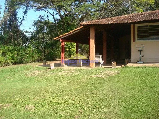 Chácara com 17230m² 5 quartos e 4 banheiros, à venda, no bairro Zona Rural em Capivari