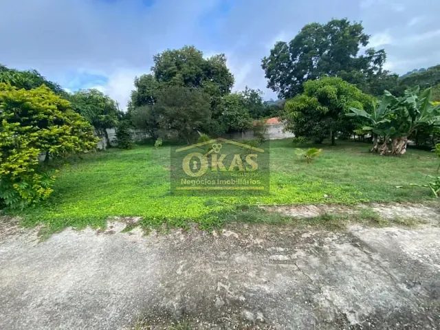 Chácara com 1225m² 4 quartos e 3 banheiros, à venda, no bairro Jardim Chácara Méa em Suzano