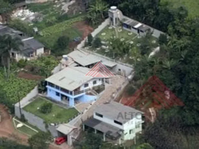 Chácara 2 quartos e 2 banheiros, à venda, no bairro Recanto Vital Brasil em Mauá