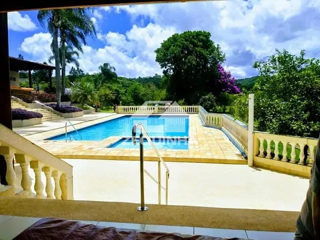 Chácara com 58000m² 6 quartos e 5 banheiros, à venda, no bairro Centro em Ibiuna