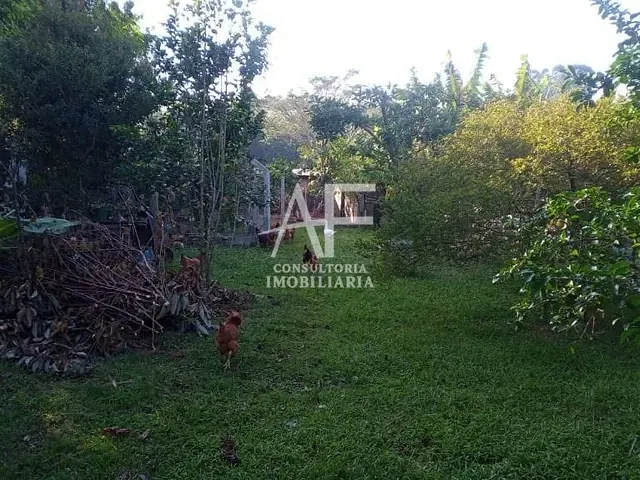 Chácara com 2000m² 3 quartos e 2 banheiros, à venda, no bairro Itaim em Taubaté