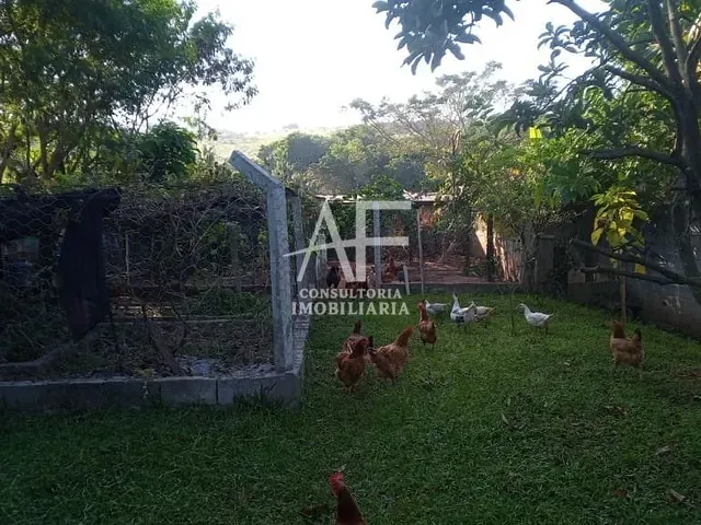 Chácara com 2000m² 3 quartos e 2 banheiros, à venda, no bairro Itaim em Taubaté