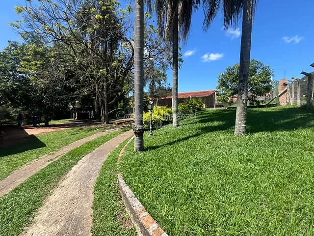 Chácara com 1000m², à venda, no bairro Santo Antônio em Holambra
