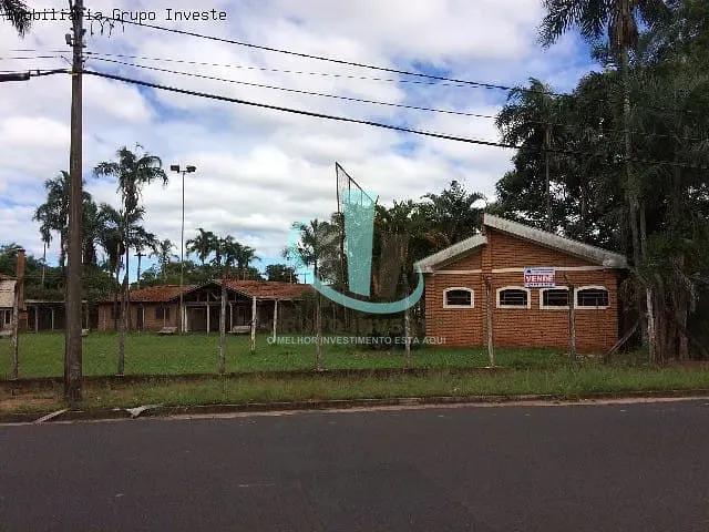 Chácara com 6900m² 2 quartos e 4 banheiros, à venda, no bairro JARDIM SANTA ADELIA em ARARAQUARA