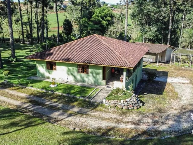 Sítio com 9800m² 3 quartos e 2 banheiros, à venda, no bairro Campina de Santa Rita em Campo Magro